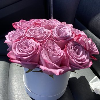 Karen's Flower Boutique - Small flower box - Florists Near Me - La Puente, California Karen's Flower Boutique - Small flower box - Florists Near Me - La Puente, California