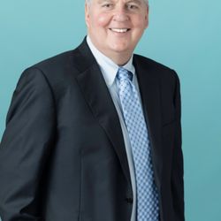 Dr David J Kuchar