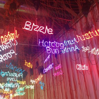 Hauser & Wirth - Art Galleries Near Me - Los Angeles, California