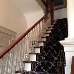 Brookville Lodge - Entry staircase.