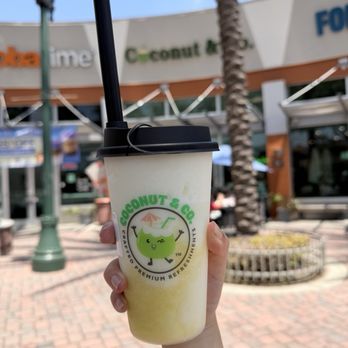 Coconut & Co - Pineapple Coconut Shake - Bubble Tea Near Me - Alhambra, California