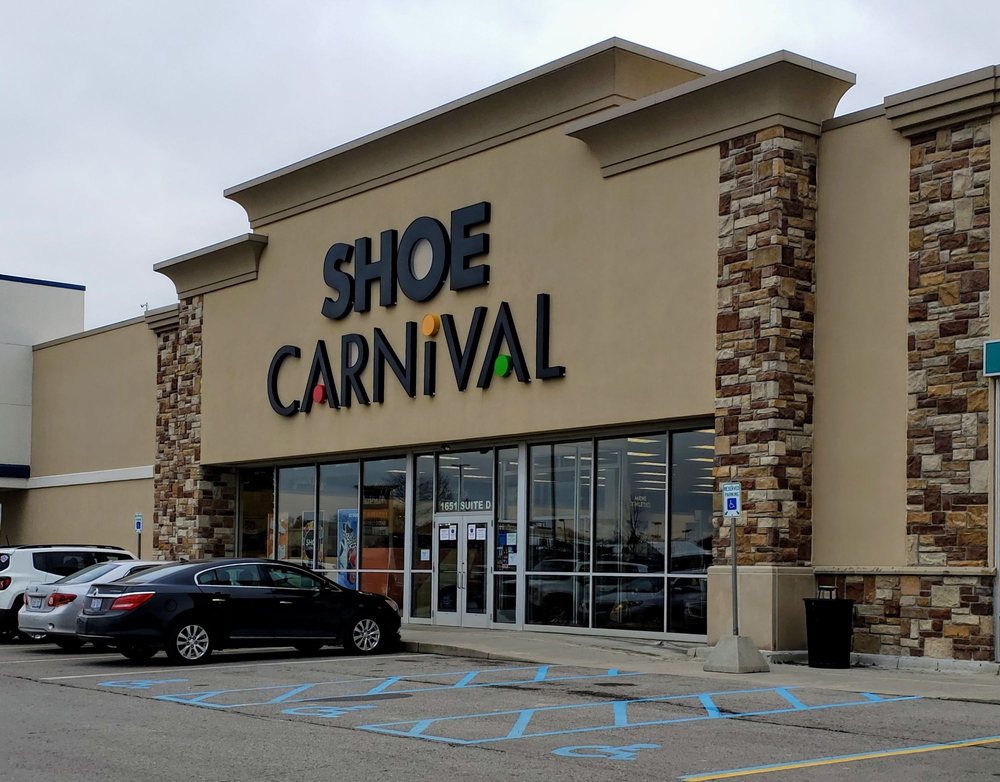 SHOE CARNIVAL Updated May 2024 1651 US Hwy 223 Adrian Michigan