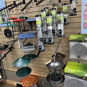 Wild Birds Unlimited - Bird Shops Near Me - Warson Woods, Missouri Wild Birds Unlimited - Bird Shops Near Me - Warson Woods, Missouri
