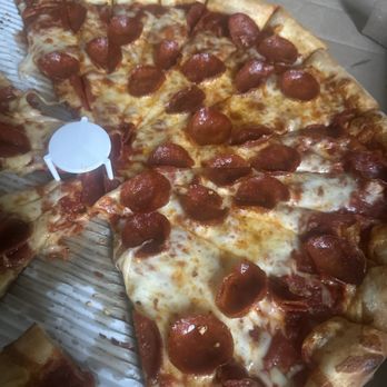 Dewey's Pizza - Pizza Near Me - Cincinnati, Ohio