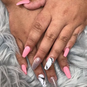Hector Nails - Nail Salons Near Me - San Antonio, Texas