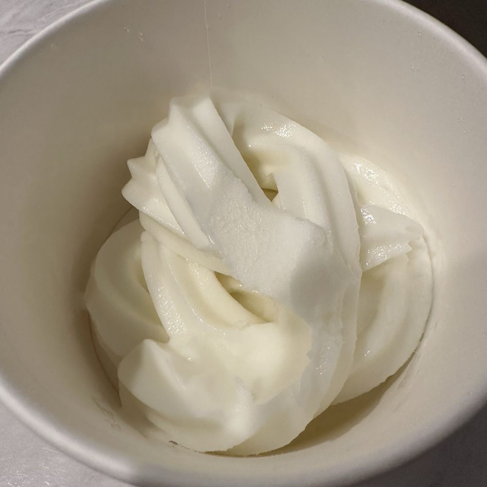 Yogurtland - Plain Tart is delicious! - Ice Cream & Frozen Yogurt Near Me - Thousand Oaks, California