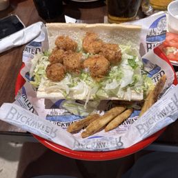 Shrimp po-boy