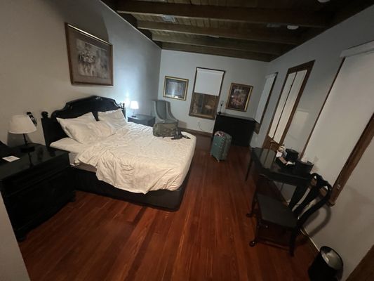 Chateau Hotel New Orleans by null