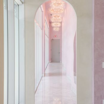 Kumi Laser & Medspa - Luxury Med Spa Hallway - Laser Hair Removal Near Me - Houston, Texas Kumi Laser & Medspa - Luxury Med Spa Hallway - Laser Hair Removal Near Me - Houston, Texas