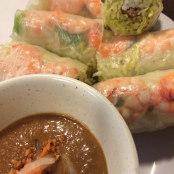 Pho 22 - Spring rolls with peanut sauce = perfection - Vietnamese Near Me - Northridge, California Pho 22 - Spring rolls with peanut sauce = perfection - Vietnamese Near Me - Northridge, California