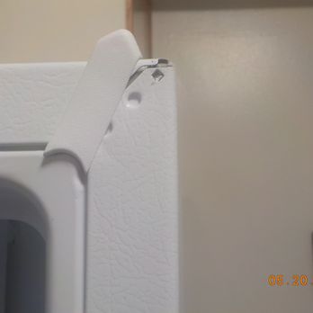 Drimmers Appliances - Freezer door seal, shock absorber broken, hangs loose. Brand new fridge, sold & delivered by Drimmers. - Appliances Near Me - Brooklyn, New York