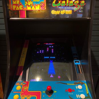 Broad Leaf Brewery & Spirits - Love the old Galaxy game - Beer Bar Near Me - Kentwood, Michigan