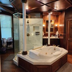 Andon-Reid Inn Bed and Breakfast - Elegant bathroom
