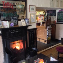 Royal Oak Inn - Cosy fire, a real pub.