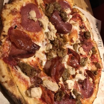 Blaze Pizza - Pizza Near Me - Eastvale, California Blaze Pizza - Pizza Near Me - Eastvale, California