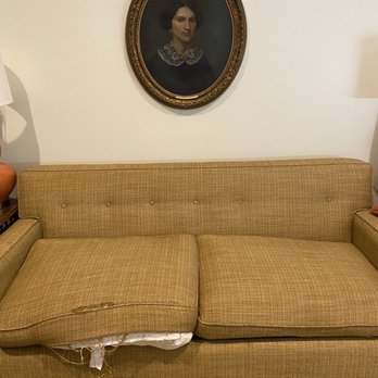 The Vanderbilt - Ripped cushion. - Hotels Near Me - Newport, Rhode Island The Vanderbilt - Ripped cushion. - Hotels Near Me - Newport, Rhode Island