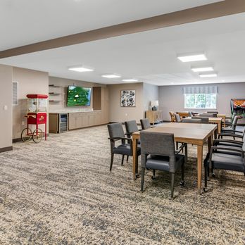 Holiday Birch Heights - Retirement Homes Near Me - Derry, New Hampshire