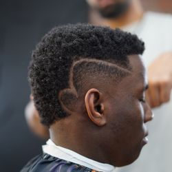 Black Diamond Barbershop and Salon