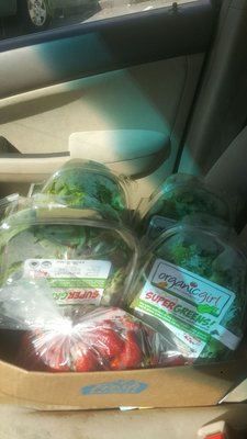 Lee's Produce by null