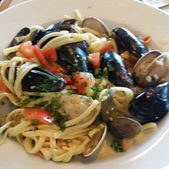 Chinook's - Seafood Pasta - Seafood Near Me - Seattle, Washington Chinook's - Seafood Pasta - Seafood Near Me - Seattle, Washington