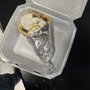 Daddy's Gyro - Gyro Sandwich - Food Trucks Near Me - Nashville, Tennessee Daddy's Gyro - Gyro Sandwich - Food Trucks Near Me - Nashville, Tennessee