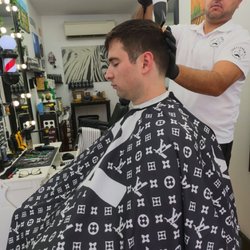 Gentlemen's Barbershop