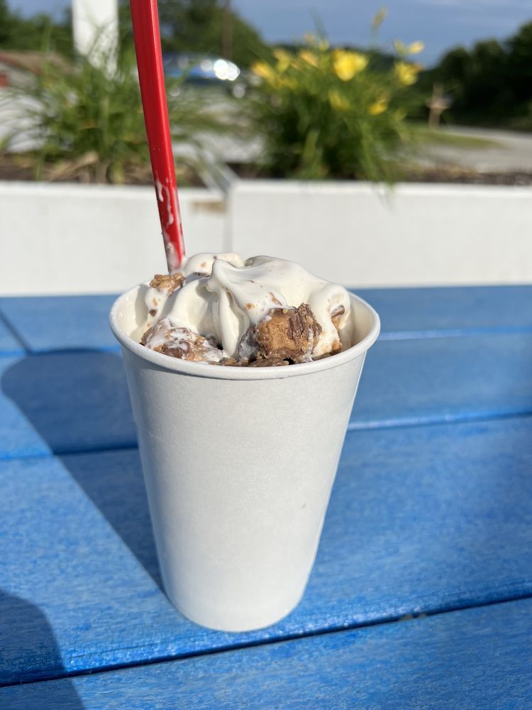 Emmerling Ice Cream Logo