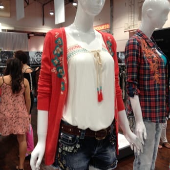 Tallulah 9 - Women's Clothing Near Me - Melbourne, Florida Tallulah 9 - Women's Clothing Near Me - Melbourne, Florida