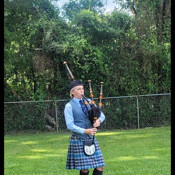 BagpiperLassie - Musicians Near Me