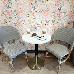 Sweet Hearts Patisserie - Seating