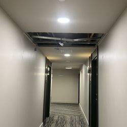 Ashlar Park - Woodlands 4th floor hall way