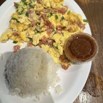Eggs 'n Things Ko Olina - Portuguese sausage egg scramble - American Near Me - Kapolei, Hawaii Eggs 'n Things Ko Olina - Portuguese sausage egg scramble - American Near Me - Kapolei, Hawaii