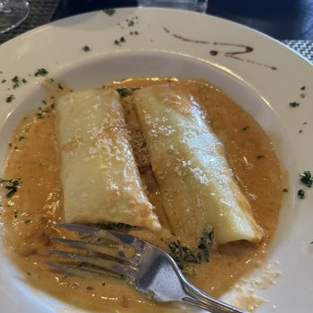 Cafe Catula - Ricotta & spinach Cannelloni - Seafood Near Me - Miami, Florida Cafe Catula - Ricotta & spinach Cannelloni - Seafood Near Me - Miami, Florida
