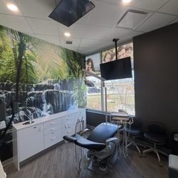 LightHouse Dental - Dental treatment room at LightHouse Dental in London Ontario.