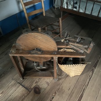 John Jay French House - Spinning wheel - Museums Near Me - Beaumont, Texas John Jay French House - Spinning wheel - Museums Near Me - Beaumont, Texas