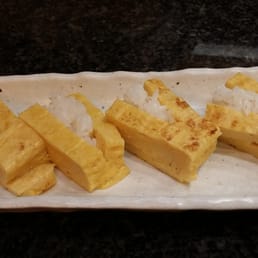 Tamago sushi