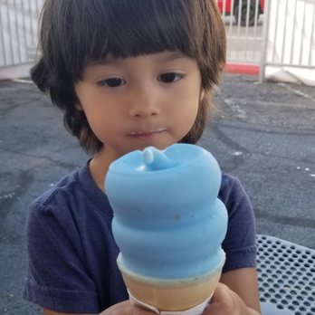 Dairy Queen Ltd Brazier - Cotton candy dipped cone - Fast Food Near Me - Minneapolis, Minnesota