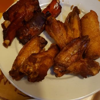 Luke's Inn - Chef's platter with ribs and wings - Chinese Near Me - Warren, Rhode Island Luke's Inn - Chef's platter with ribs and wings - Chinese Near Me - Warren, Rhode Island
