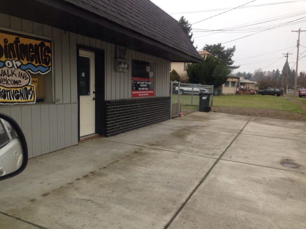 WOODBURN DOG WASH 305 Bryan St, Woodburn, Oregon Pet Groomers