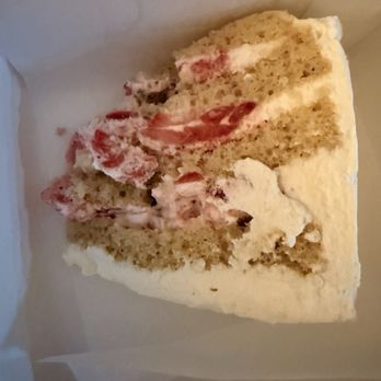 SusieCakes - Summer Strawberry Whip Cake 11/10 - Desserts Near Me - Manhattan Beach, California