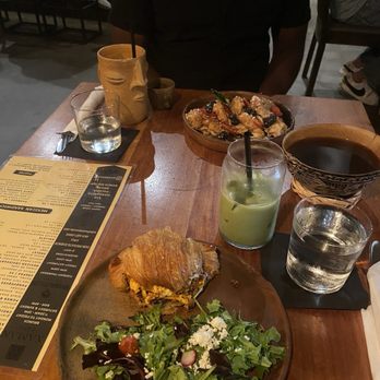 Xaman Cafe - 10/10 Matcha Horchata Matcha Horchata Cafe de Olla Horchata Latte CROISSANT FRENCH TOAST Croissant a La Mexicana, and Paloma. - Cafes Near Me - Dallas, Texas