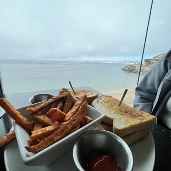Lalla Grill Oceanside - Seafood Near Me - Monterey, California