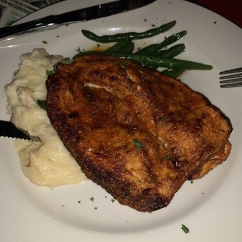 Lips - Blackened chicken dinner entree - Bars Near Me - San Diego, California