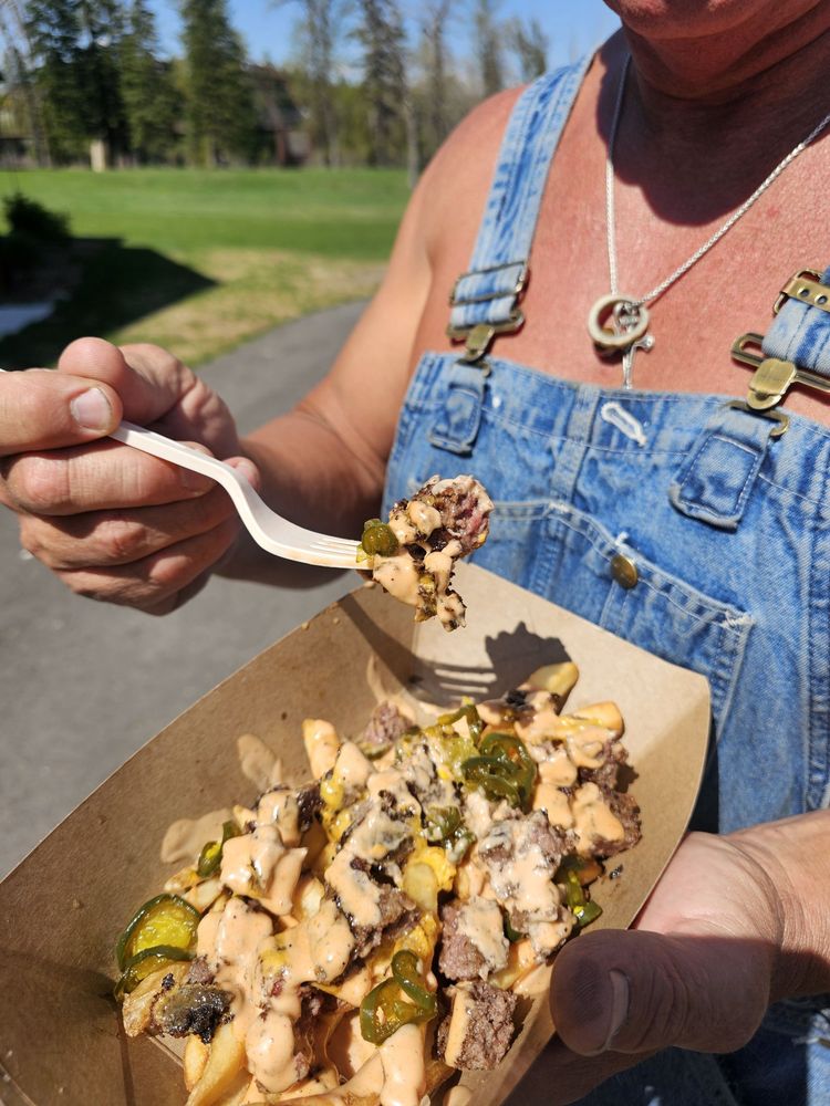 Bomads Food Truck Logo