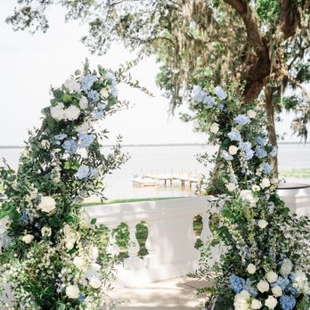 Bloom Box Floral - Florists Near Me - Frostproof, Florida