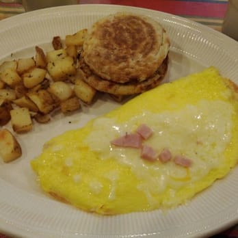 Le Peep Restaurant - Ham and cheese omelet with a whole wheat English muffin - Breakfast & Brunch Near Me - Champaign, Illinois Le Peep Restaurant - Ham and cheese omelet with a whole wheat English muffin - Breakfast & Brunch Near Me - Champaign, Illinois