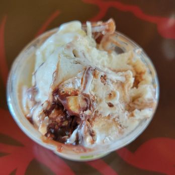 Lappert's Hawaii - Coconut Macadamia Nut Fudge - Ice Cream & Frozen Yogurt Near Me - Koloa, Hawaii