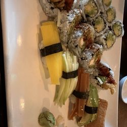 Vegetarian sushi