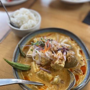 Di Fiora - Ka Ree Curry - Asian Fusion Near Me - Seattle, Washington Di Fiora - Ka Ree Curry - Asian Fusion Near Me - Seattle, Washington