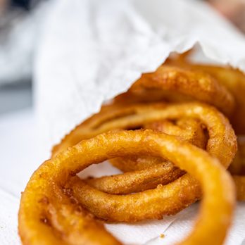 Bartels Giant Burger - Brew City Onion Rings ($4.75) - Burgers Near Me - Corning, California